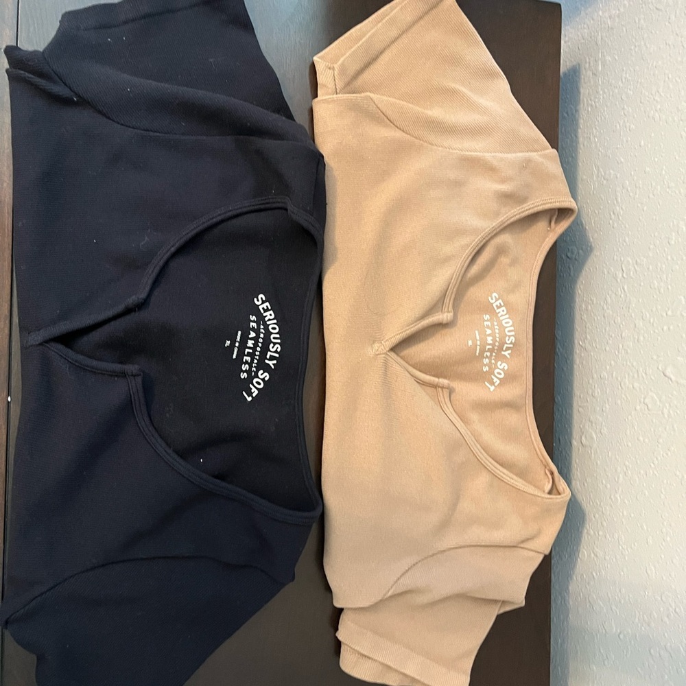 Aeropostale Short Sleeve Tees - Black and Tan